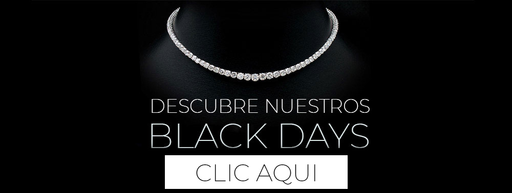 Descubre las novedades de Joyería Marga Mira hermosa modelo novedades con joyas de lujo de joyeria marga mira posando sobre fondo color beige y letras a la derecha que indican las novedades de esta joyería en Alicante